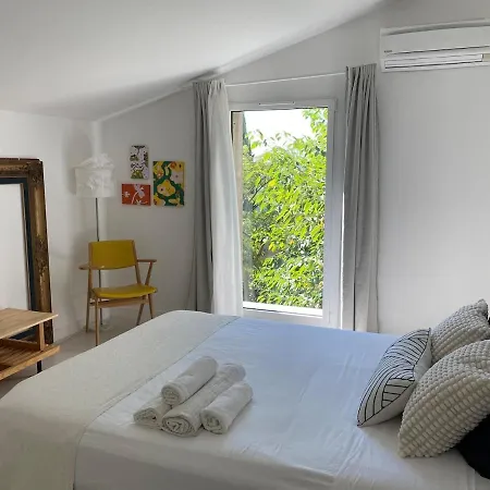 Huguette Gite, Cozy And Bright *